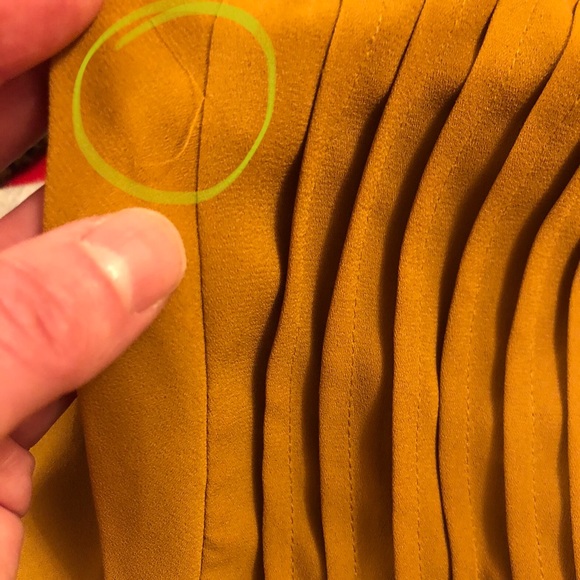 Aritzia Babaton Babydoll Blouse with pleats - caramel - Picture 11 of 12